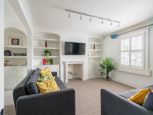 House for rent in Elmhurst Estate, Batheaston