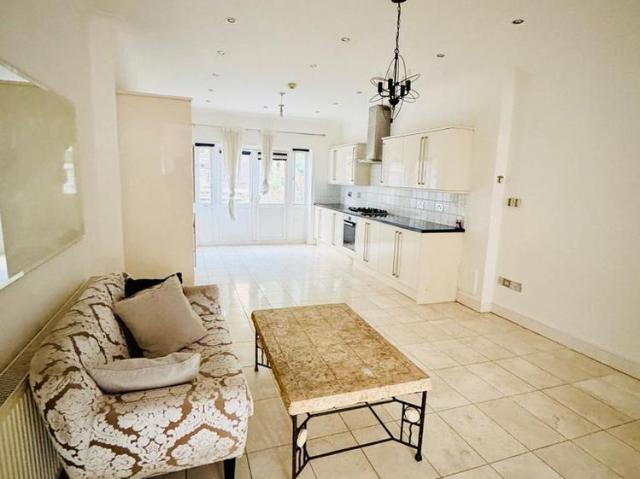 House for rent in Chigwell, Epping
