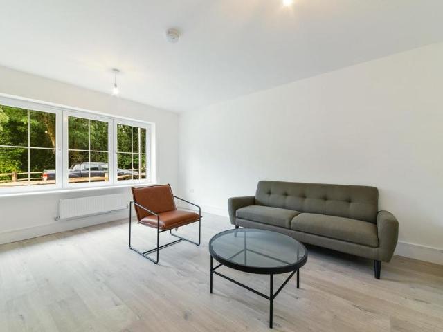 House for rent in Hawkenbury, Sandown Park
