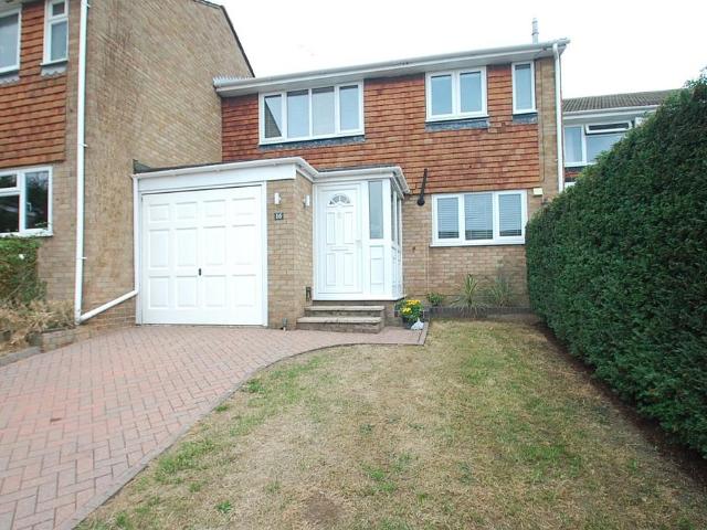 House for rent in Chalfont St. Peter, Denham