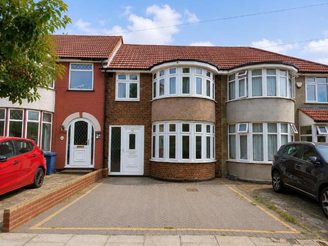 House for rent in London Borough of Ealing, Greater London