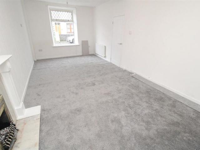 House for rent in Penygraig, Wales