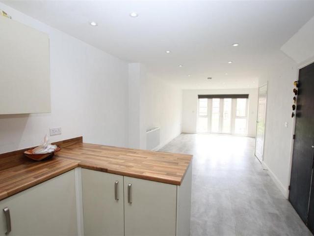 House for rent in Monks Orchard, Kent