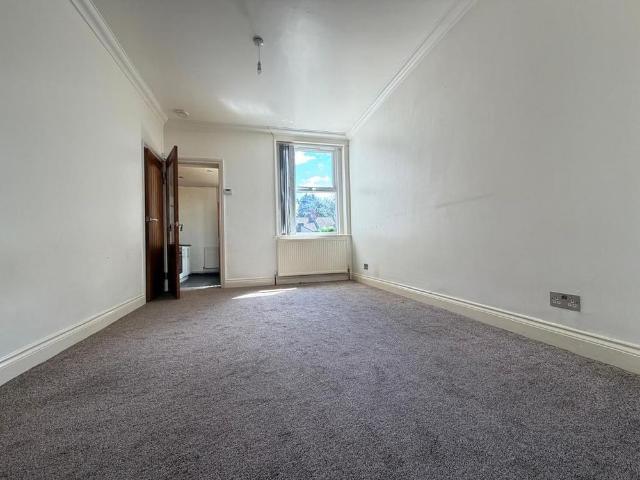 House for rent in Spring Park, Luton