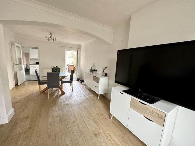 House for rent in California, Key Street