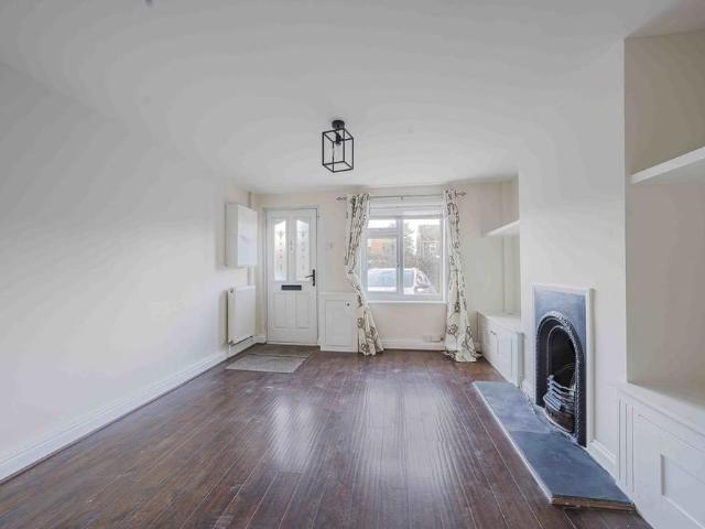 House for rent in Spital, Windsor