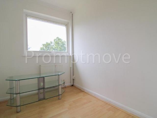 House for rent in Beecroft, Dunstable