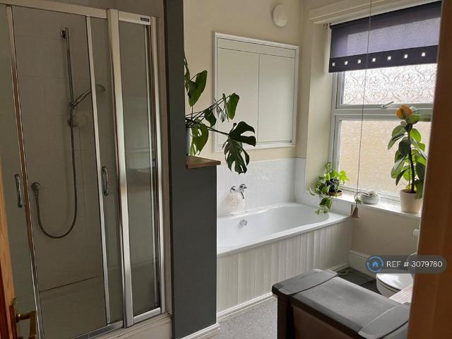 House for rent in Cross Stone, Calderdale