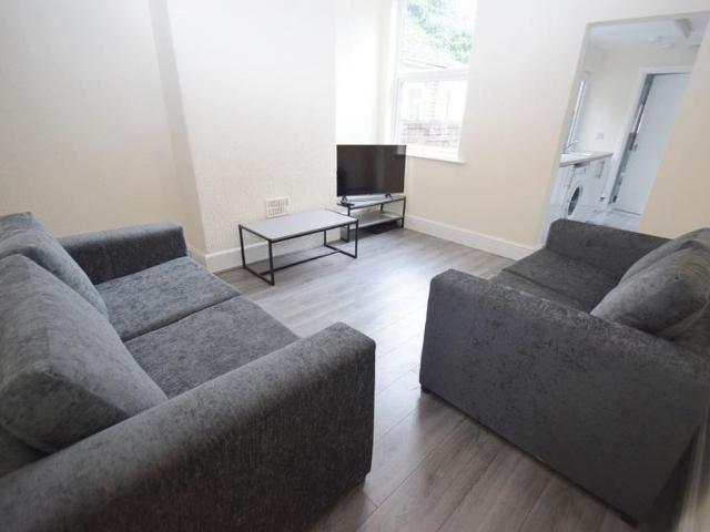 House for rent in Stoke, Stoke-on-Trent