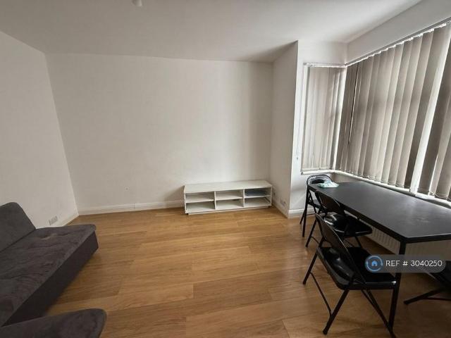 House for rent in Wealdstone, Greater London