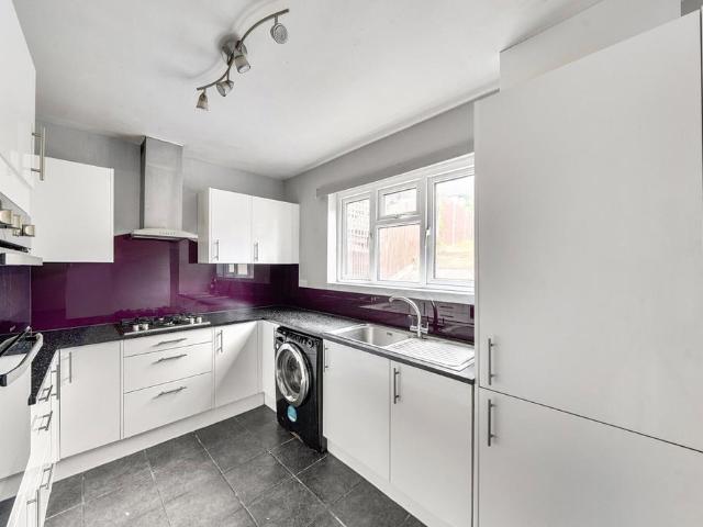 House for rent in Watford Rural, Batchworth