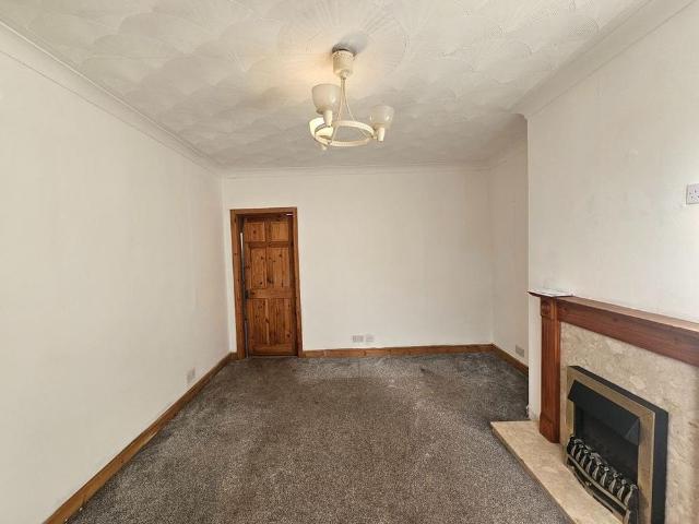 House for rent in The Haulgh, Lee Bank
