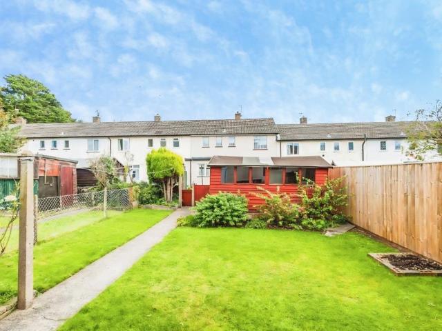House for rent in Town Furze, The Slade