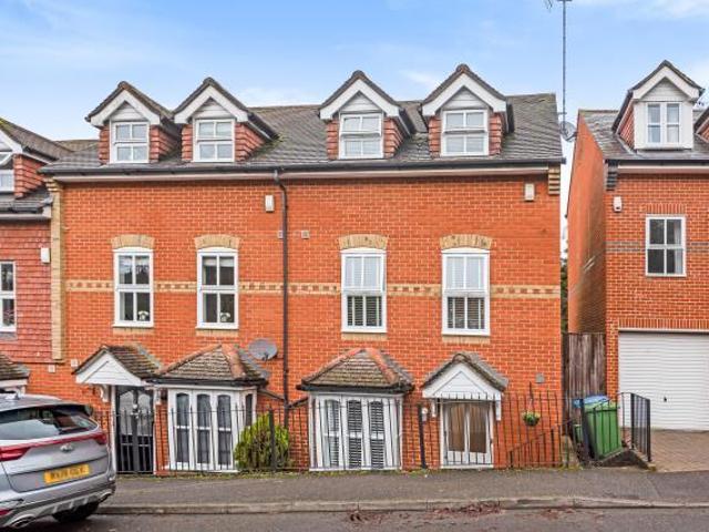 House for rent in Chavey Down, Winkfield