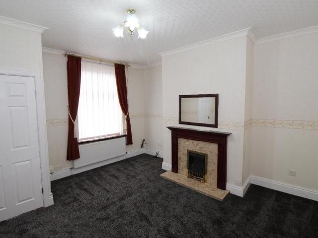 House for rent in Burnedge, Greater Manchester