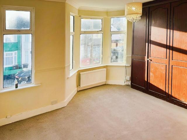 House for rent in Thames View, Greater London