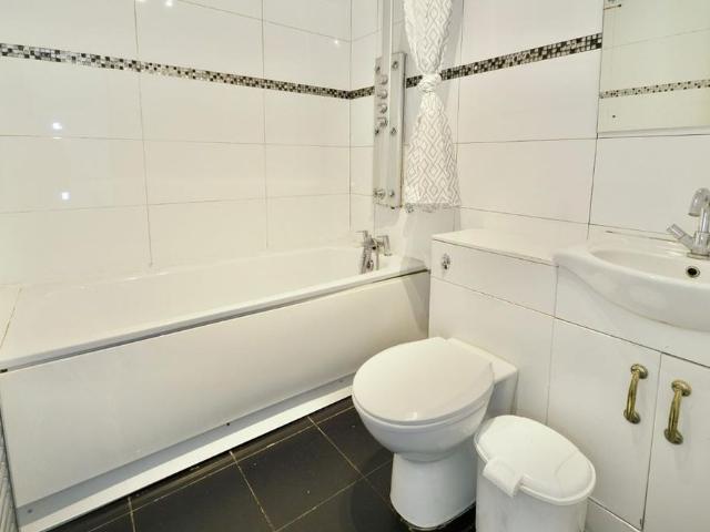 House for rent in Watford Rural, Batchworth