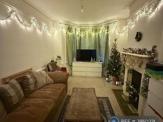 House for rent in Spring Park, Luton