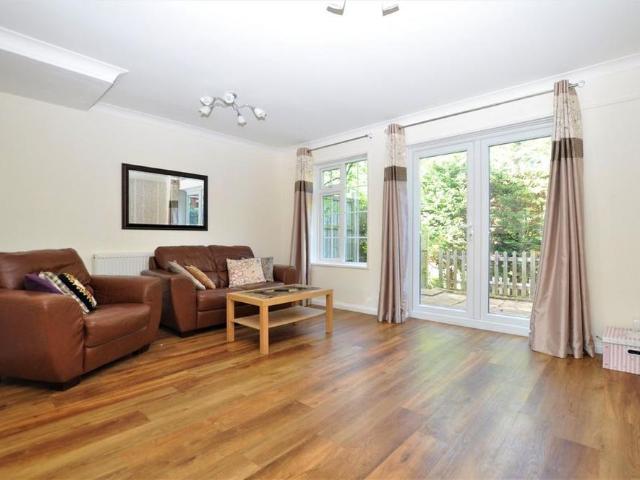 House for rent in Worplesdon, Westborough