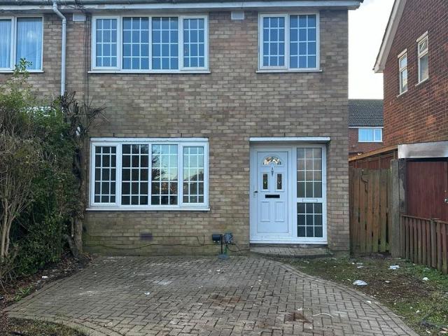 House for rent in Lewsey Farm, Luton
