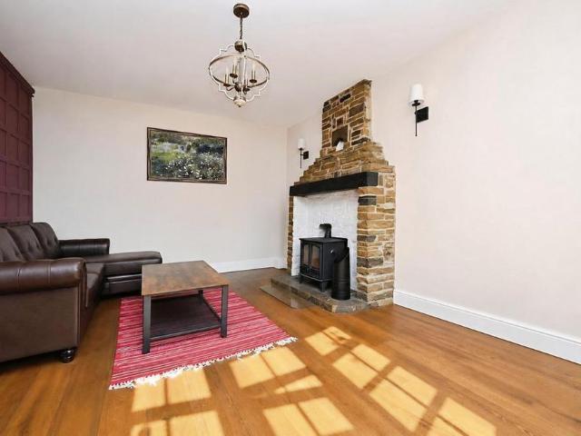 House for rent in Yeadon, West Yorkshire