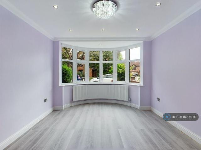House for rent in Lane, Greater London