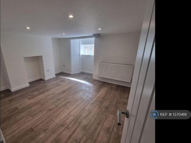 House for rent in Midway, Kent