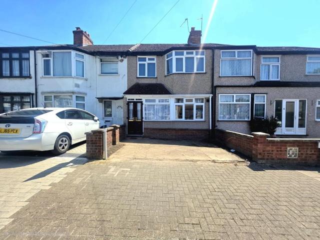 House for rent in Harrow Weald, Greater London