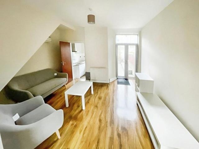 House for rent in Fallowfield Triangle, Manchester