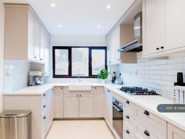 House for rent in Potters Bar, Hertfordshire