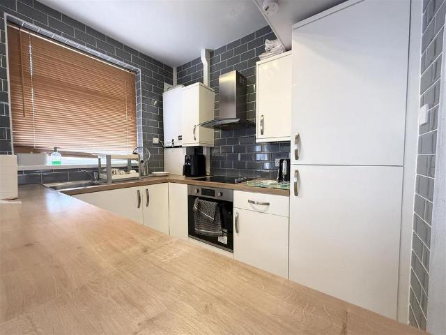House for rent in Lower Edmonton, Greater London