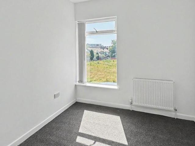 House for rent in Burnedge, Greater Manchester
