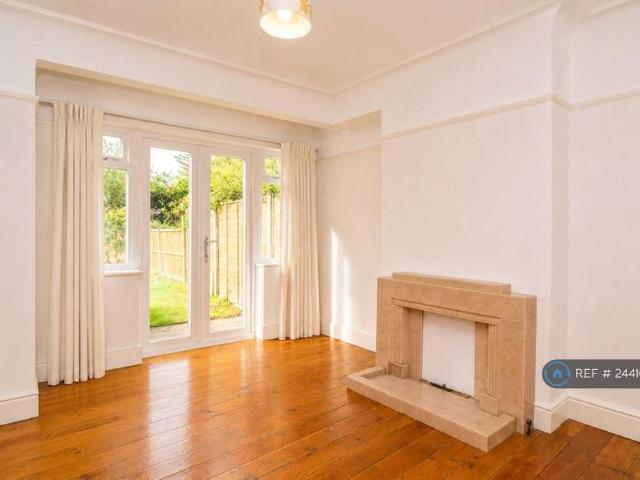 House for rent in Pinner, Greater London