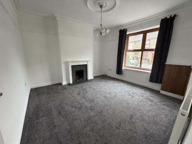 House for rent in Kirklees, Bury