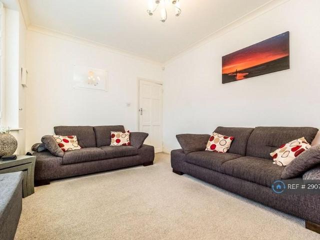 House for rent in Woodford, Greater London
