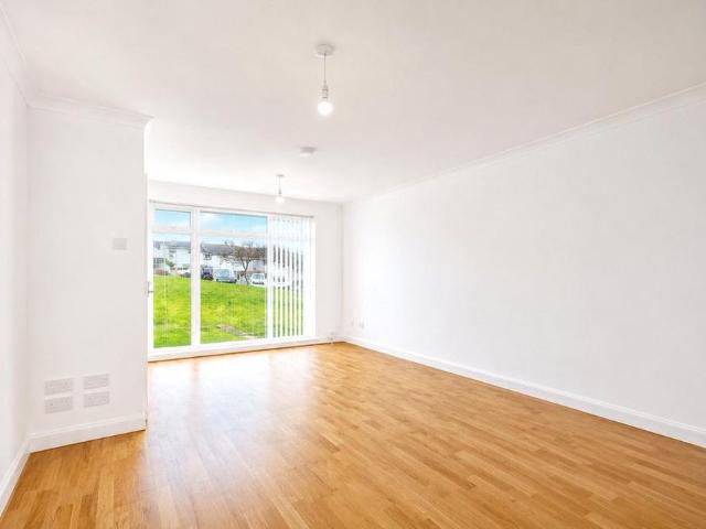 House for rent in Long Calderwood, Barassie