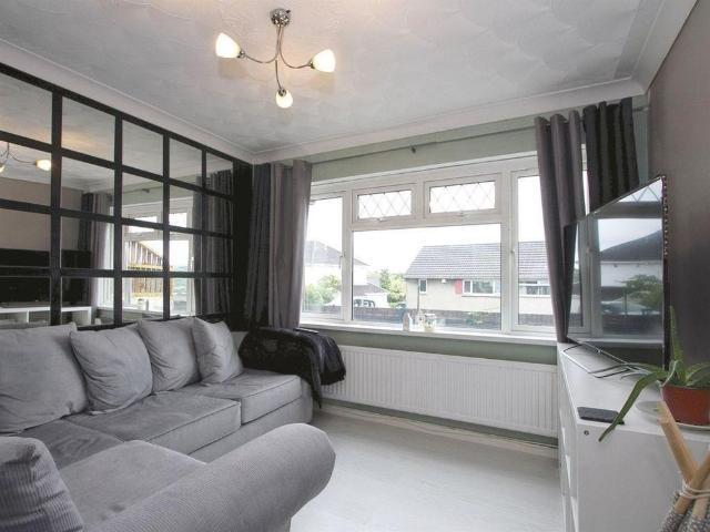 House for rent in Tonyrefail, Coedely
