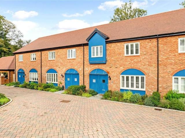 House for rent in Martin's Heron, Winkfield