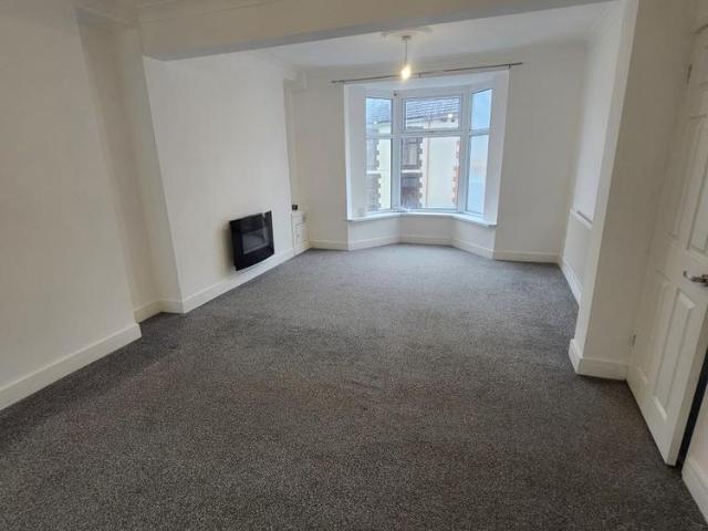 House for rent in Cwm Clydach, Tonypandy