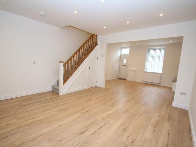 House for rent in The Haulgh, Lee Bank