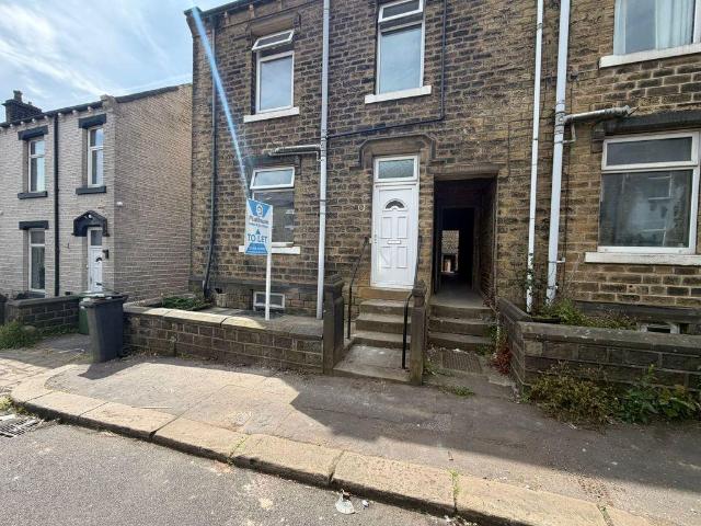 House for rent in Lindley, West Yorkshire