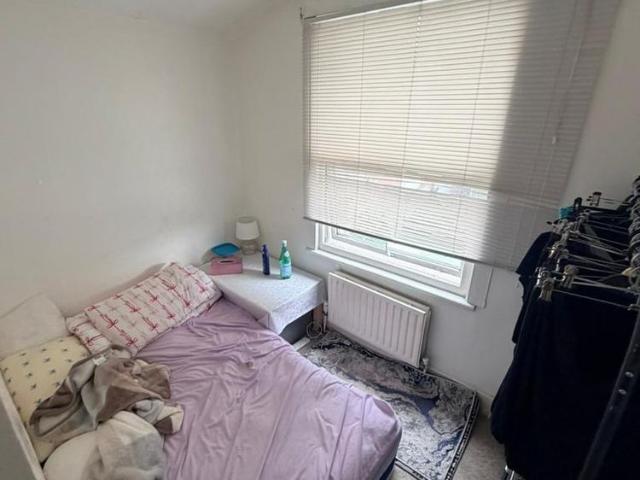 House for rent in London Borough of Redbridge, Greater London