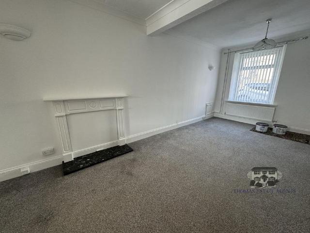 House for rent in Cymmer, Wales