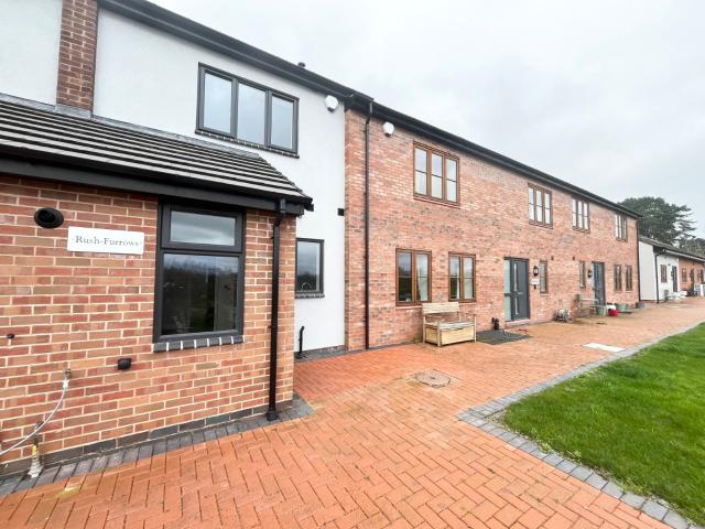 House for rent in Shrewley, Green Close