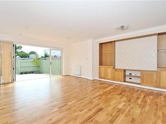 House for rent in Clewer Village, Windsor