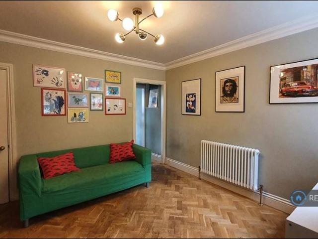 House for rent in Ivy Chimneys, Epping