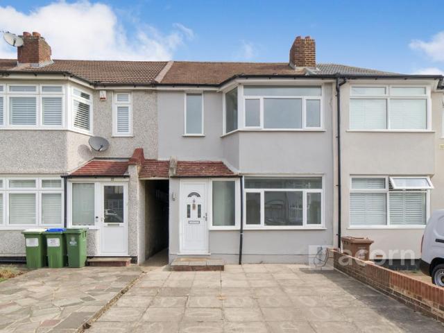 House for rent in Blackfen, Greater London