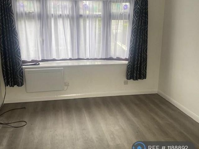 House for rent in Fishersgate, West Sussex
