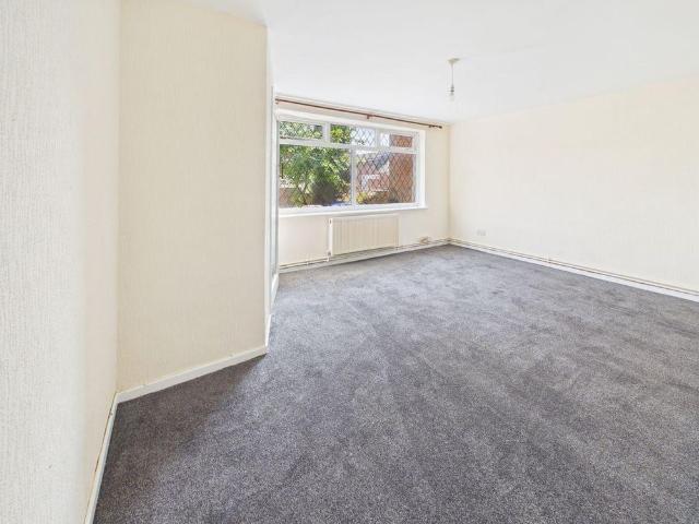 House for rent in Burnedge, Greater Manchester