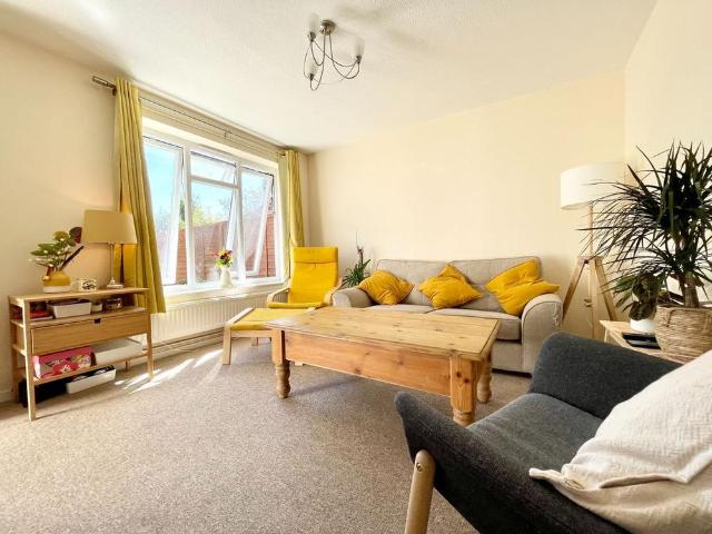 House for rent in Wrecclesham, Fole